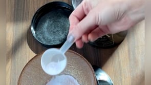 Luna Violet Blonding Powder